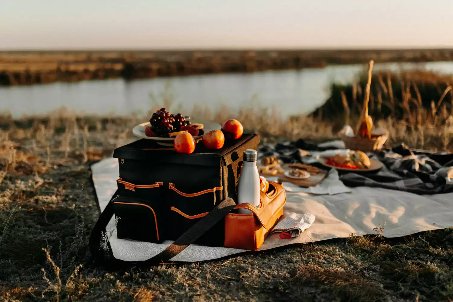 picnic blanket travel